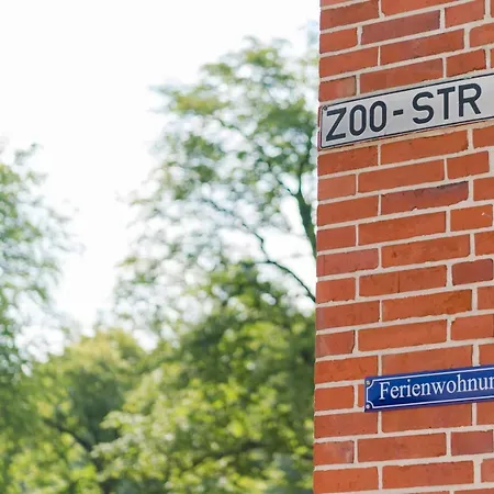Ferienwohnungen Am Waldzoopark Leer Exterior foto